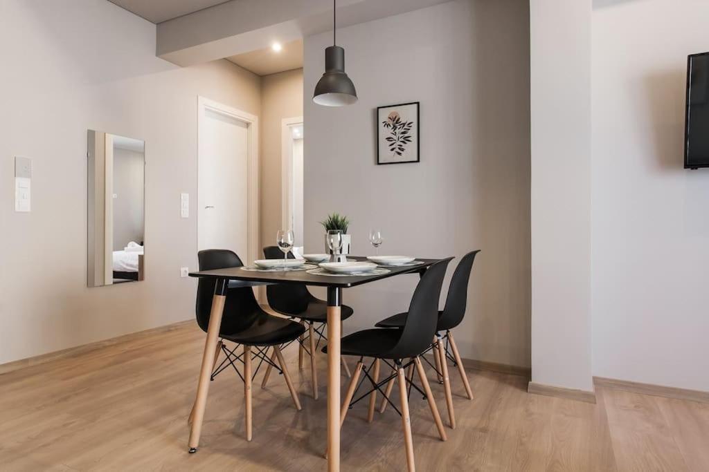 Piraeus Deluxe 2Bdr Apt - Near Metro And Port المظهر الخارجي الصورة