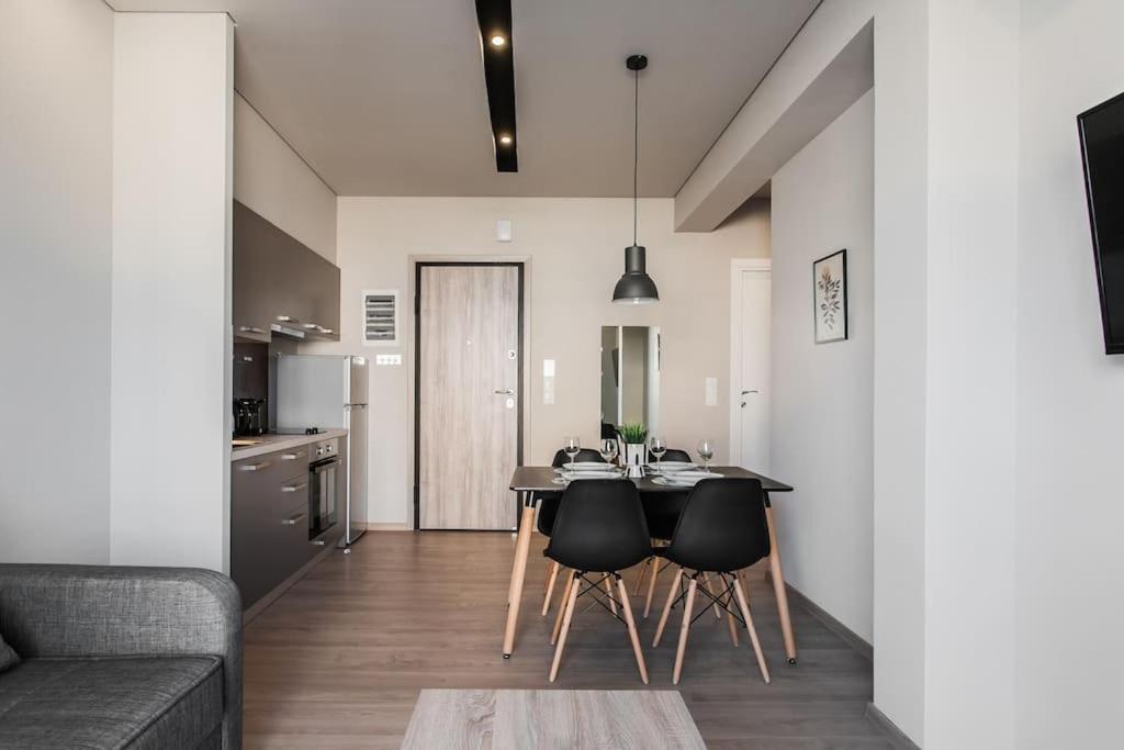 Piraeus Deluxe 2Bdr Apt - Near Metro And Port المظهر الخارجي الصورة